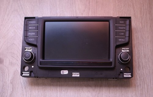 Passat discover media - b8,