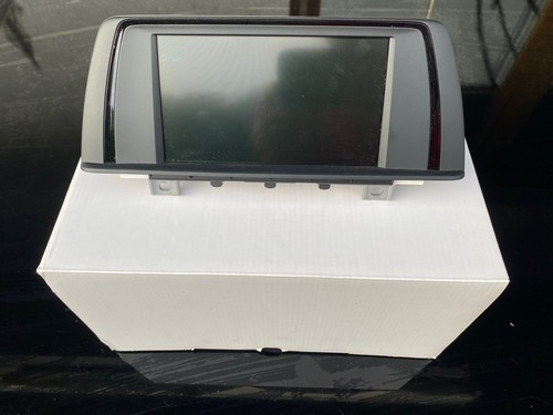 Monitor display - monitor,